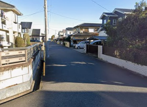 静かな前面道路が守る、穏やかな暮らし　