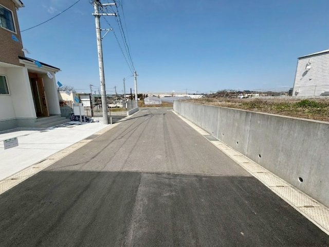 前面道路含む現地写真