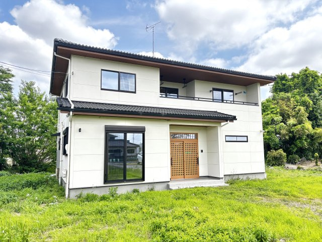 ■外観｜外構や植栽の計画次第で、リゾートのような非日常間のある空間づくりも可能です♪
