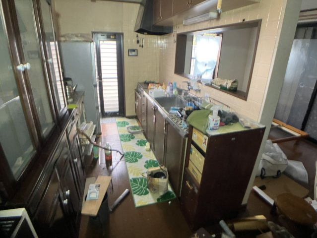 眺望を気にして物件を探す場合、前面に建物が建っていないか現地で確認しましょう！前面に建物があると景色はもちろん、日当たりや風通しにも影響が出てきます。住んだ時のことを想像しながら現地見学をしましょう。