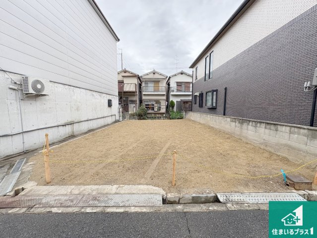 外観：327002185036