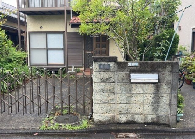 隣家の土地はどうなっているのか、生活利便施設が近くにあるのか、学校まで近いかなど、お客様のライフスタイルにあわせたイメージが重要です。また、近くにあると困る施設が近くにないかも確認するといいでしょう。