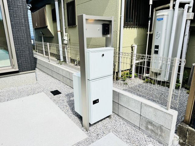 ～不在時の荷物受け取りに大変便利な宅配BOX～