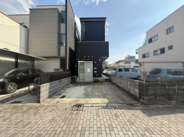 外観：328000673105