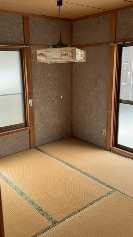 お昼寝や小さなお子様の遊び場、または書斎としても◎