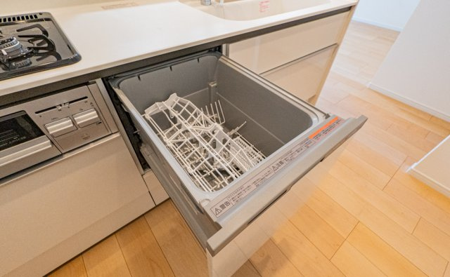 便利な食洗機を搭載
