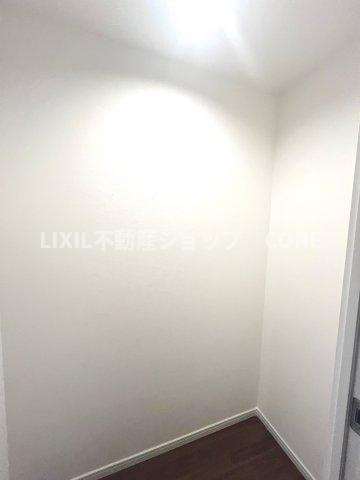 全居室に収納を完備しておりますので、居室の全空間を有効活用出来ます。
