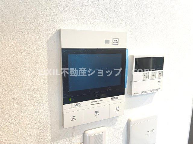 ＴＶモニター付インターホンでセキュリティ面にも配慮。小さなお子様のお留守番でも安心なアイテムです。