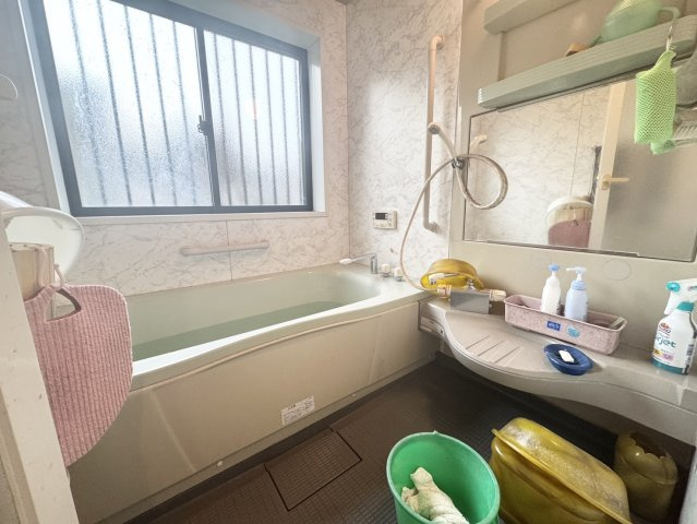 ゆったり過ごせるお風呂です