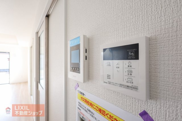 【温水設備】現地完成写真。給湯スイッチ付きで温度調整もラクラクです。