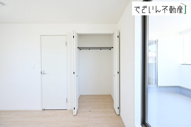 ≪1号棟≫センスが求められるプライベート空間だからこそ、自分の個性を飾るにふさわしい癒しと寛ぎの空間を演出します。　現地(2026年7月撮影)