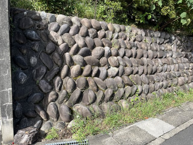 道路との高低差2ｍ以上