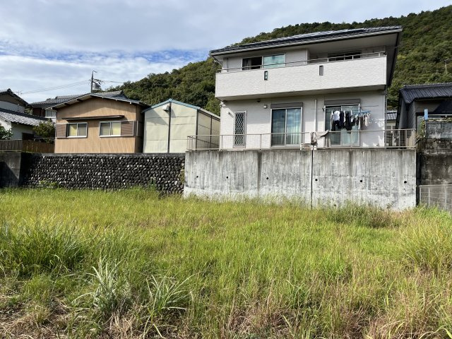 北側隣地　擁壁