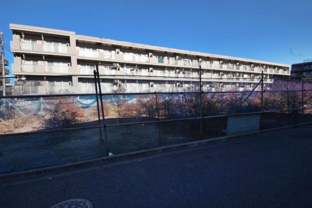 可愛いペットと一緒に暮らせる3LDK！外出しやすい一階のお部屋