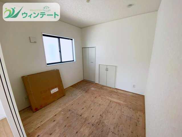 和の趣を楽しむ和室。ゆったりと過ごせる心地よい空間です。
