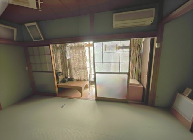 昔ながらの趣を感じる和室で、落ち着いた空間です。リフォーム次第で明るく快適な居室や趣のある和モダン空間に生まれ変わります。古き良き雰囲気を残しつつ、現代的な快適さを取り入れた空間づくりにおすすめです。