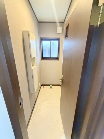 キッチン・浴槽・洗面台・トイレは2タイプのグレードからお選びいただけます。