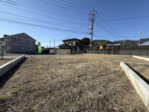 【笛吹市石和町川中島区画① 売地の外観】