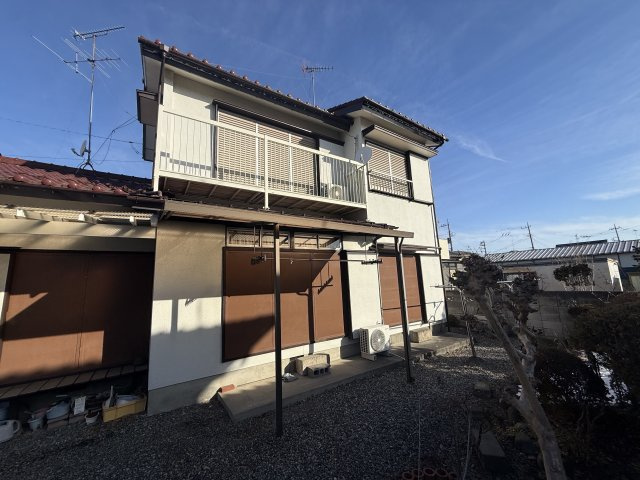 周辺には高い建物がなく、陽当たり良好。穏やかな住宅街なので、子育て世代にもおすすめです。