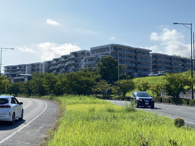落ち着いた雰囲気の外観です