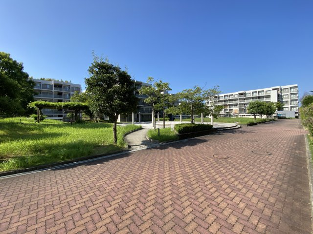 マンションインナーコート（中庭）です