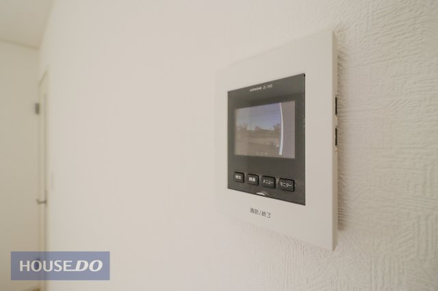 【TVインターホン】カラーTVインターホン。防犯面もばっちりなカメラ付き！