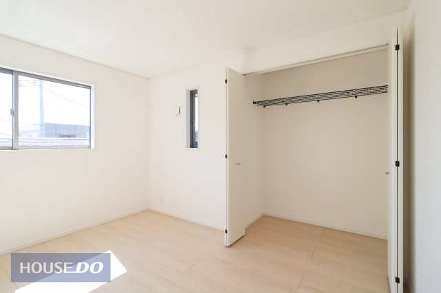 【収納】しっかり収納がついております！各居室にしっかり収納がついているので、荷物が増えても安心ですね！お部屋を広く使うためにも収納スペースは必要です。