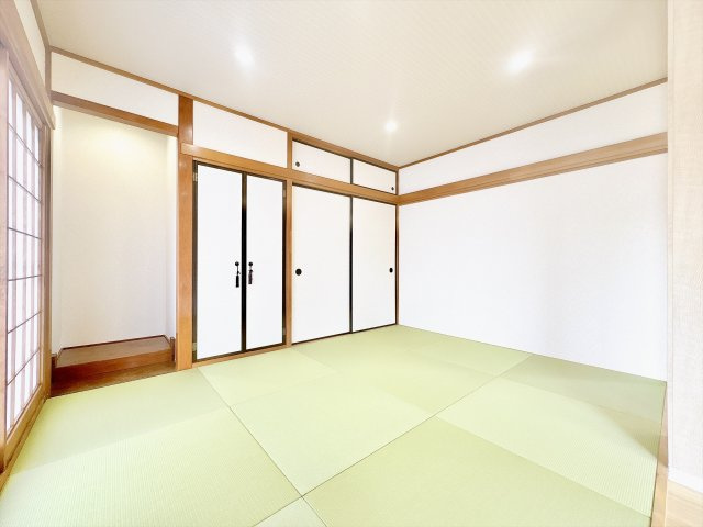 1階西側6.0帖和室