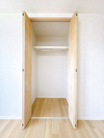 2階南東側6.0帖洋室の収納