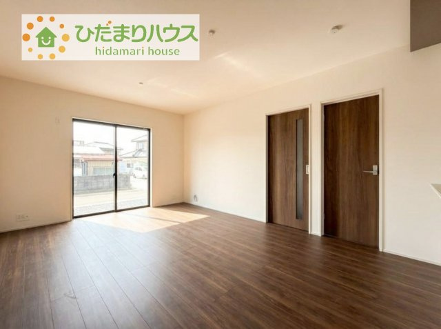 早くお仕事終わらせて、家に帰りたくなるようなリビングです(^^♪