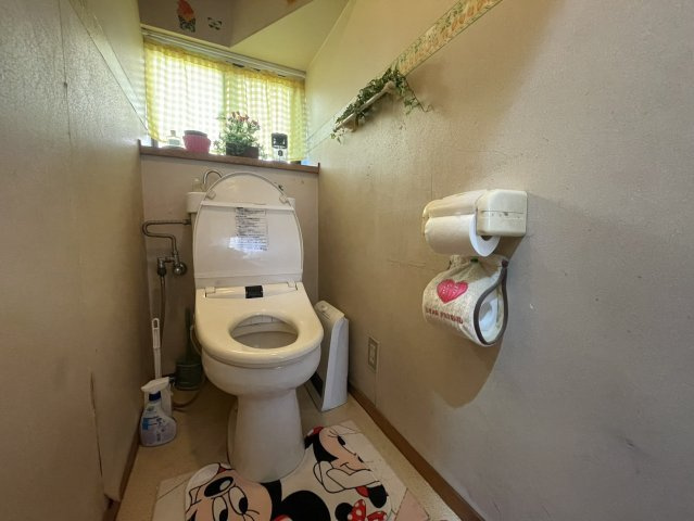 清潔感のあるトイレです