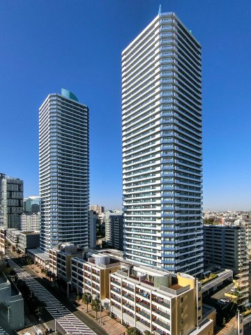 42階建てツインタワーマンション