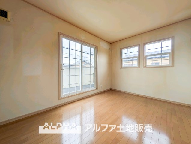 【smart　room】　◆機能性を備えた空間◆シンプルな形状で家具配置がしやすく、生活スタイルに合わせた使い方が可能。日常に取り入れやすい洋室です。