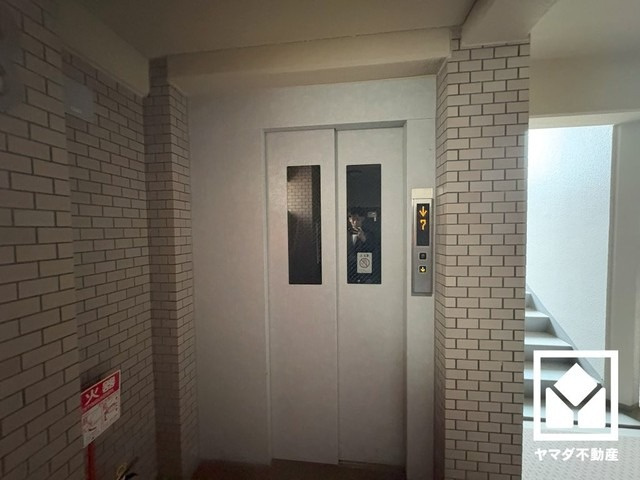 スムーズな移動を叶えるエレベーター。毎日の生活にゆとりをもたらす、快適な暮らしの動線をサポートします。