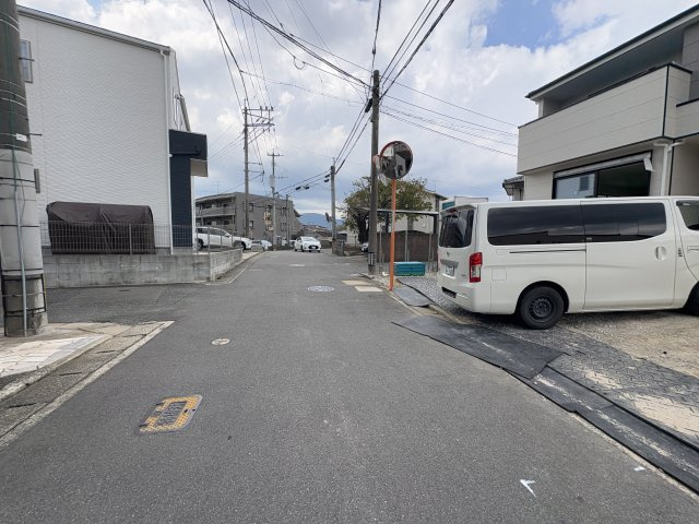 現地写真。前面道路です。