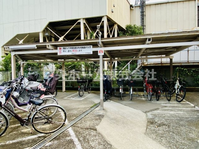 【自転車置き場】最新の空き状況や費用などの詳細は担当スタッフまでお問い合わせください。
