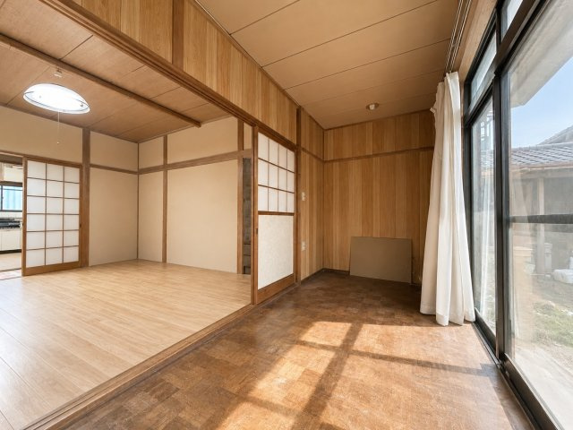 使い勝手のいい洋室です