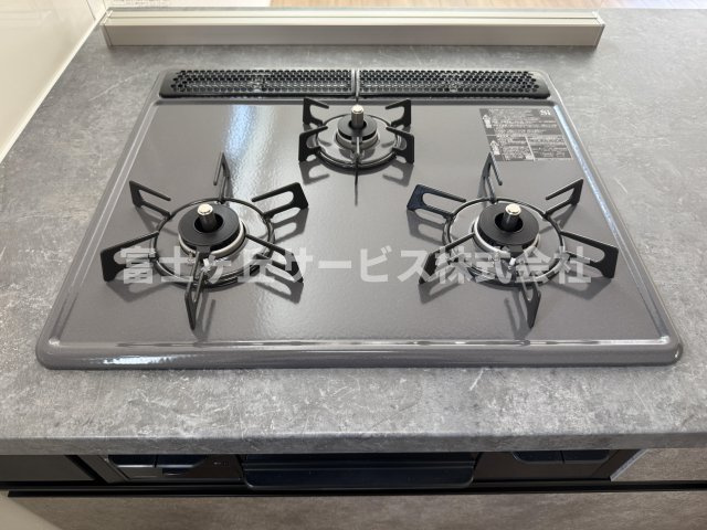 3口コンロがあります
