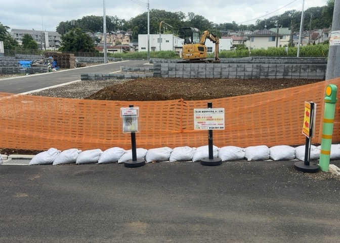 家を建てる前提で土地を探している場合、地盤の丈夫さは譲れない条件の一つです。地盤が脆弱だと追加工事が必要となります。また、過去に地盤沈下や液状化現象を起こした土地は、できるだけ避けた方がいいでしょう。