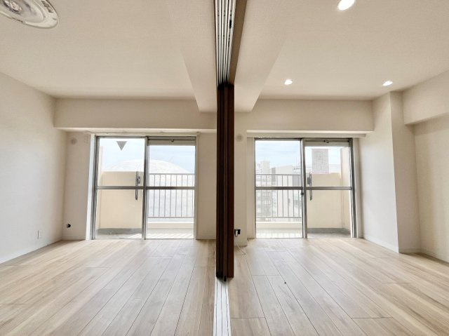 広々とした洋室です。