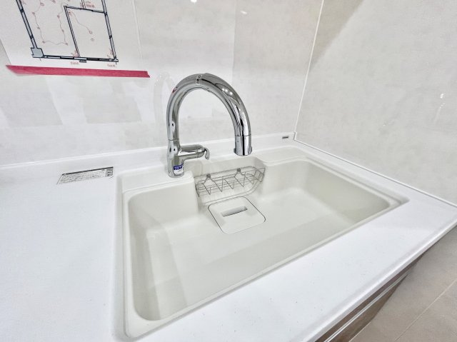 タッチレス水栓です。