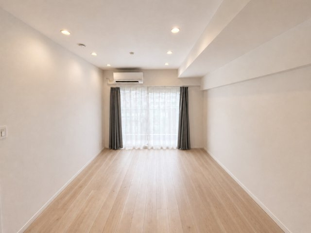 ※一部CG加工にて室内の家具・生活用品等を一部消去しております。
