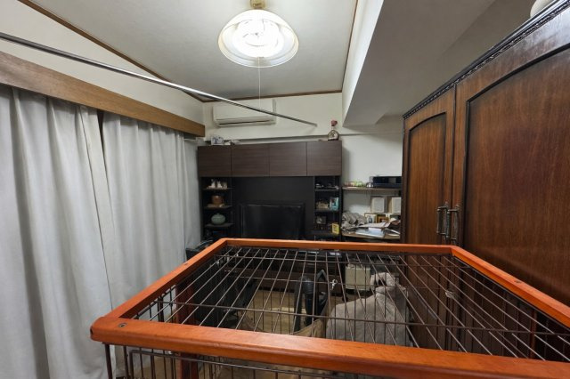 個人の部屋や寝室として使える洋室です