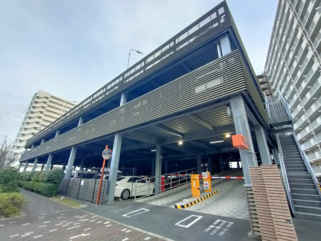 【駐車場】