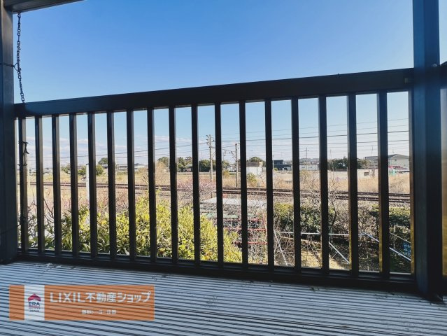 高い建物が周辺にないので陽当り良く。風通し良好。