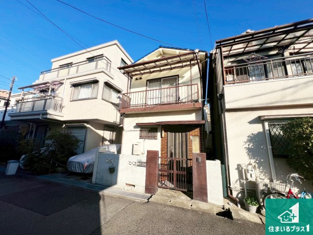 周辺は落ち着いた街並みの住宅地！子育てがしやすい住環境です！現地でしかわからない事もございます。是非一度ご覧ください。