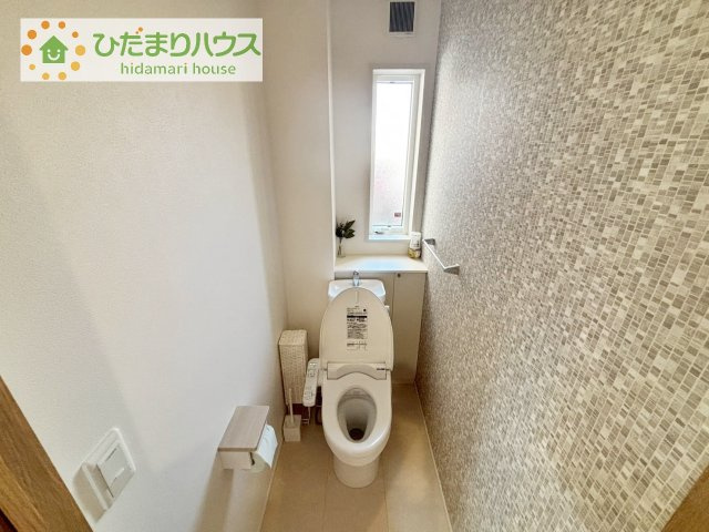 1・2階にトイレあり。階段を降りなくてもいいので、高齢者の方も優しい☆彡