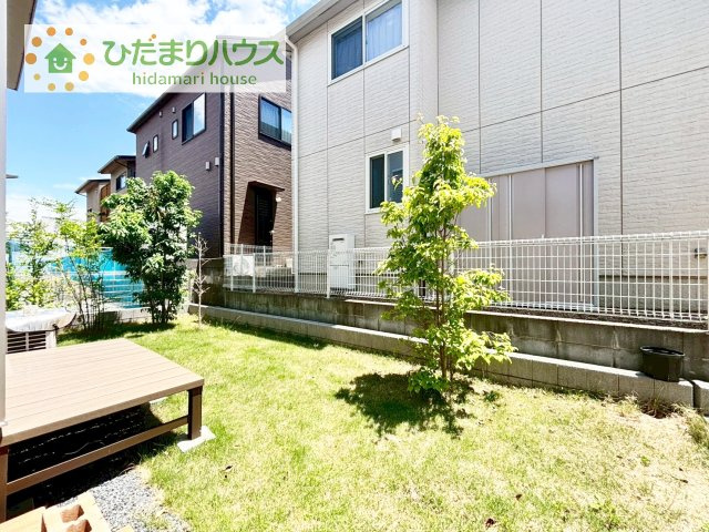 人目を気にすることなくお子様と遊んだり、家庭菜園をしたり、使い方色々です♪