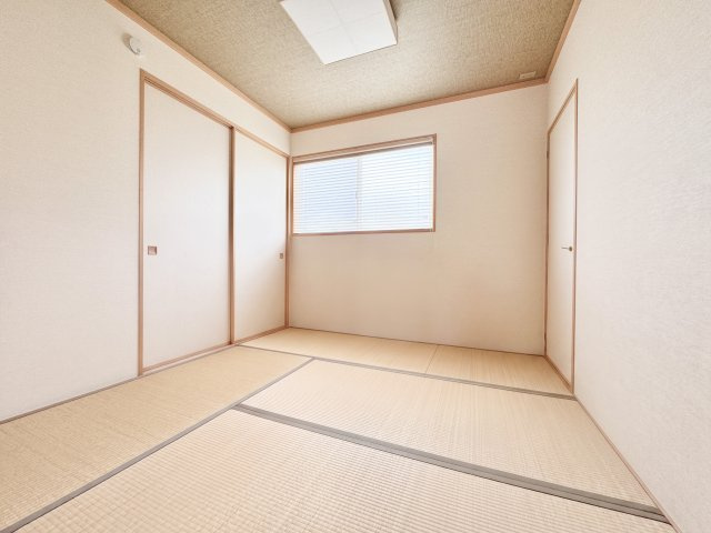 家具を消してみました。イメージ画像です。リビング横の和室。