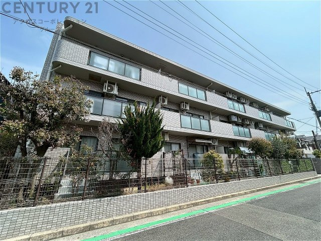 RC造3階建